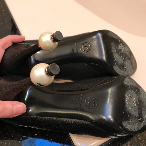 Authentic Chanel pumps! - Picture 5 of 5
